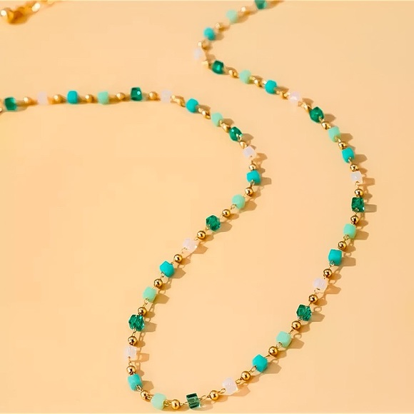 ⚜️[𝟯/$𝟭𝟴]⚜️Green Beaded Gold Dainty Choker NEW - Picture 2 of 6